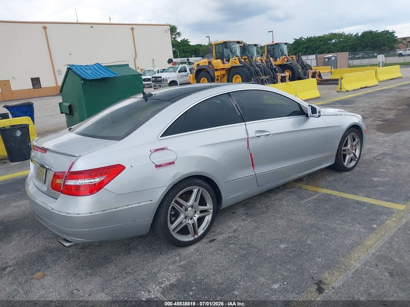 2013 Mercedes-benz VIN WDDKJ5KB9DF195221 IAAI salvage auction — UNKNOWN, Clear (Florida), sold $1,450 on 2026-07-09 (photo 4)
