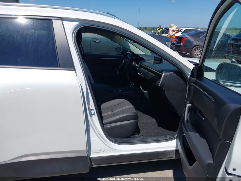 2024 Mazda Cx-50 VIN 7MMVABBMXRN236573 IAAI salvage auction — LEFT FRONT, Salvage Title, sold $8,000 on 2026-08-21 (photo 5)