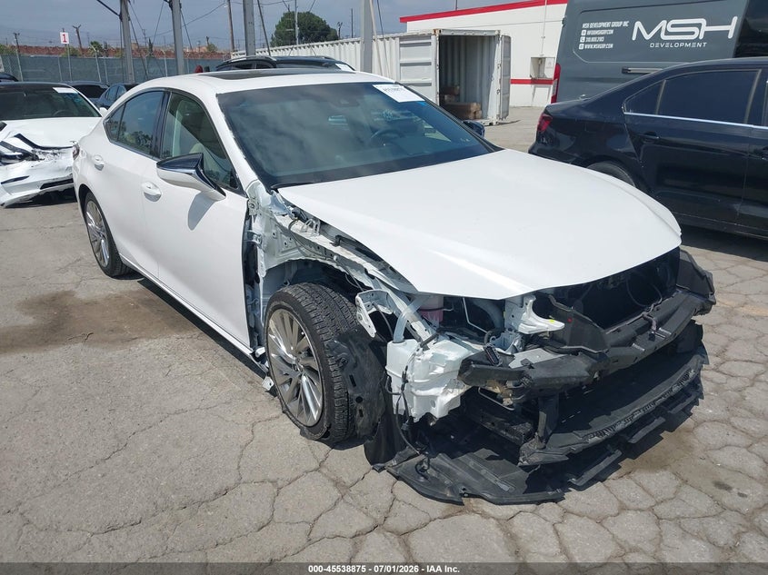 2020 Lexus VIN 58AEZ1B14LU055544 IAAI salvage auction — FRONT END, Salvage (California), sold $18,000 on 2026-07-10 (photo 1)