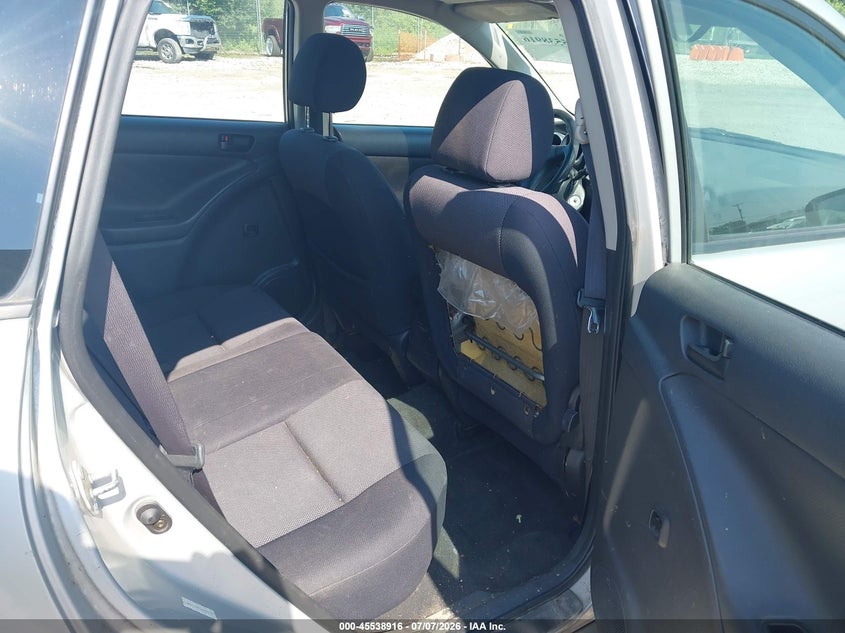 2004 Pontiac Vibe VIN 5Y2SL628X4Z411199 IAAI salvage auction — NORMAL WEAR, Clear-Endorsement (Wisconsin), sold $275 on 2026-07-16 (photo 8)