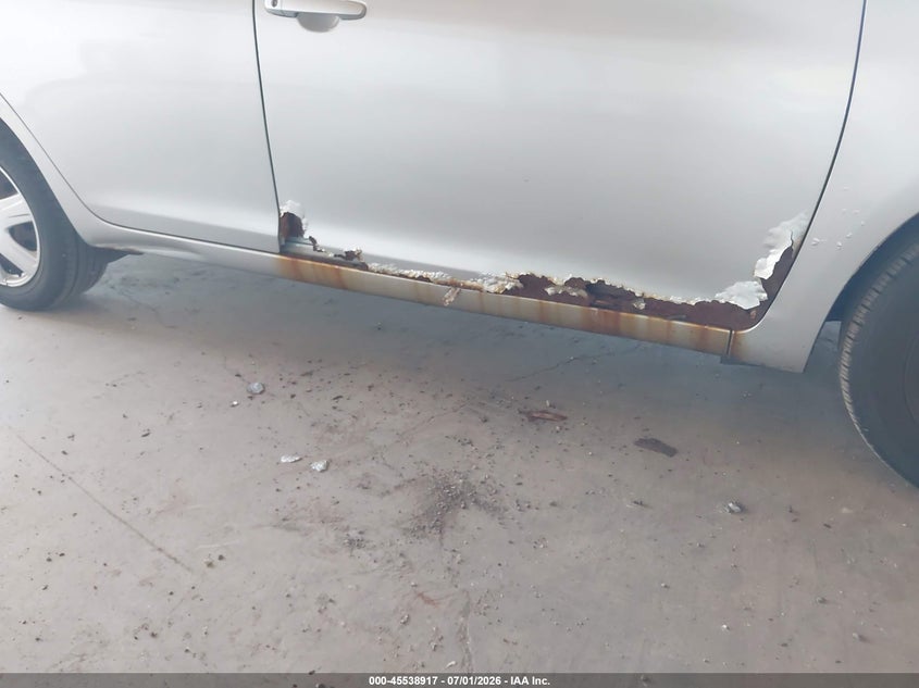 2007 Toyota Yaris VIN JTDBT923771115372 IAAI salvage auction — NORMAL WEAR, Clear (Illinois), sold $350 on 2026-07-29 (photo 6)