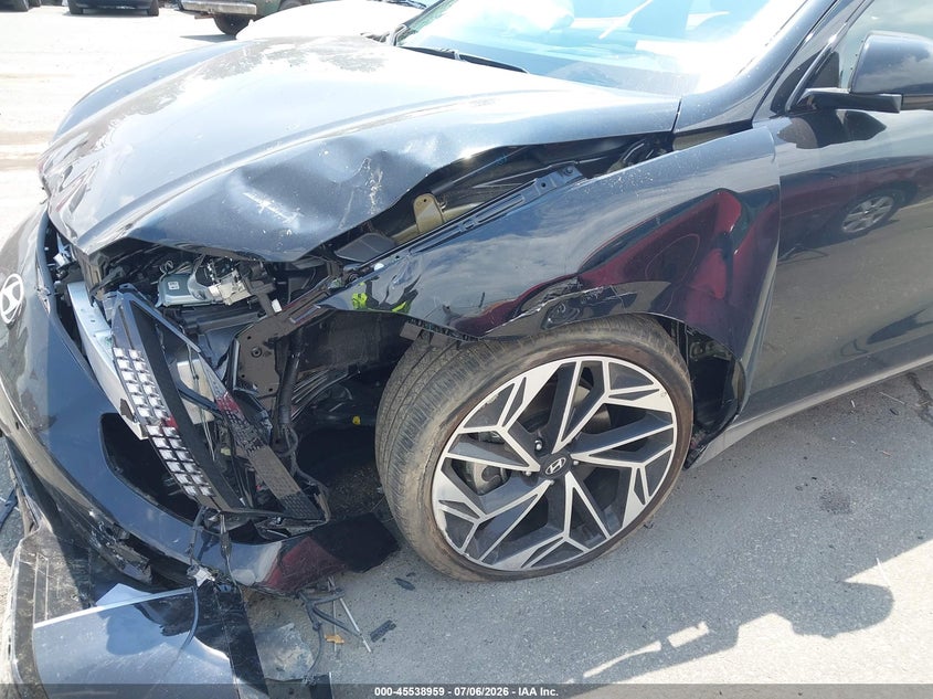 2025 Hyundai Ioniq 6 VIN KMHM54AA7SA103720 IAAI salvage auction — FRONT END, Salvage (North Carolina), sold $7,200 on 2026-08-27 (photo 6)