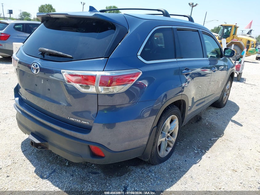 2014 Toyota Highlander VIN 5TDDKRFH6ES007357 IAAI salvage auction — NORMAL WEAR, Clear (Illinois), sold $6,600 on 2026-07-21 (photo 4)