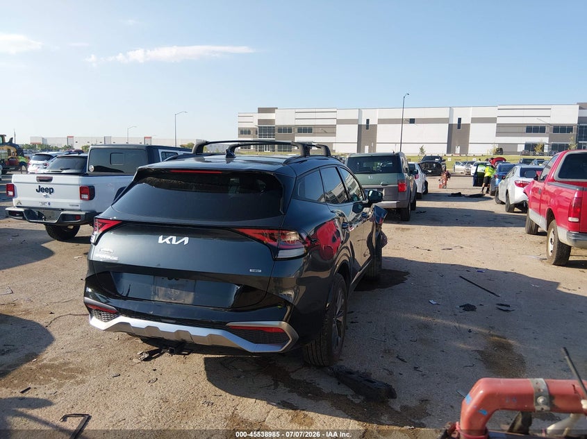 2024 Kia Sportage VIN KNDPXCDG8R7138442 IAAI salvage auction — FRONT END, Salvage Title, sold $7,600 on 2026-08-01 (photo 4)