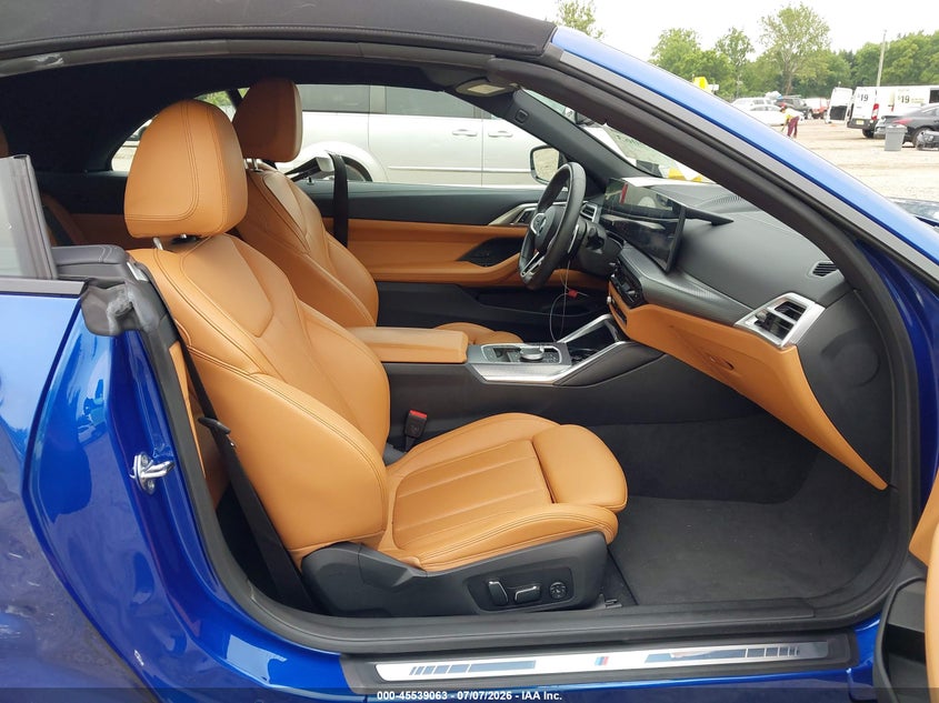 2025 BMW 4er VIN WBA33DB07SCT17524 IAAI salvage auction — SIDE, Salvage Title, sold $24,500 on 2026-08-24 (photo 5)