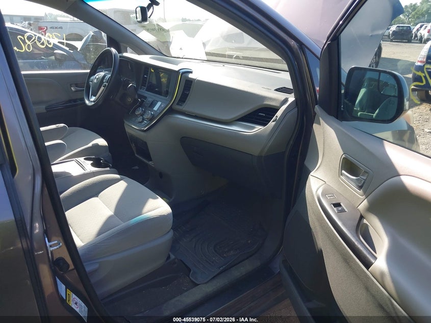 2015 Toyota Sienna VIN 5TDJK3DC9FS126206 IAAI salvage auction — NORMAL WEAR, Clear (Indiana), sold $2,750 on 2026-07-22 (photo 5)