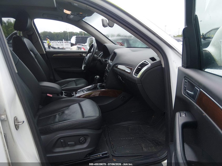 2012 Audi Q5 VIN WA1CFAFP3CA051684 IAAI salvage auction — NORMAL WEAR, Clear (New Jersey), sold $1,025 on 2026-07-13 (photo 5)