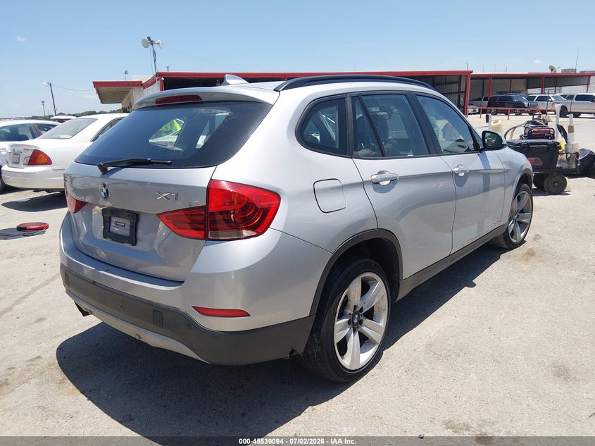 2015 BMW X1 VIN WBAVM5C54FVV94499 IAAI salvage auction — NORMAL WEAR, Original (Texas), sold $1,750 on 2026-08-01 (photo 4)