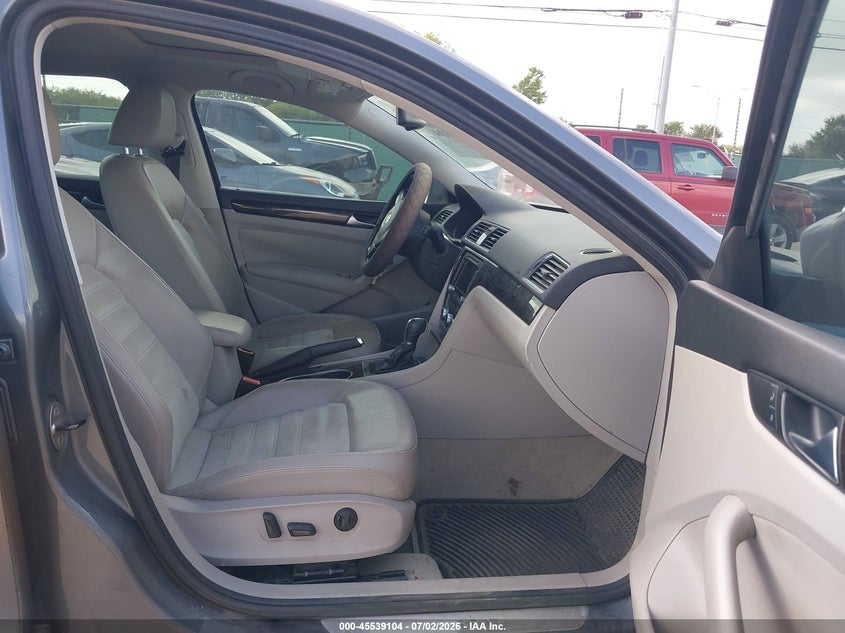 2014 Volkswagen Passat VIN 1VWCN7A35EC039315 IAAI salvage auction — NORMAL WEAR, Original (Texas), sold $650 on 2026-07-27 (photo 5)