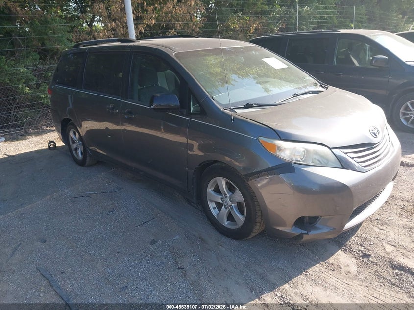 2011 Toyota Sienna VIN 5TDKK3DC4BS089841 IAAI salvage auction — NORMAL WEAR, Clear (Indiana), sold $1,100 on 2026-07-15 (photo 1)