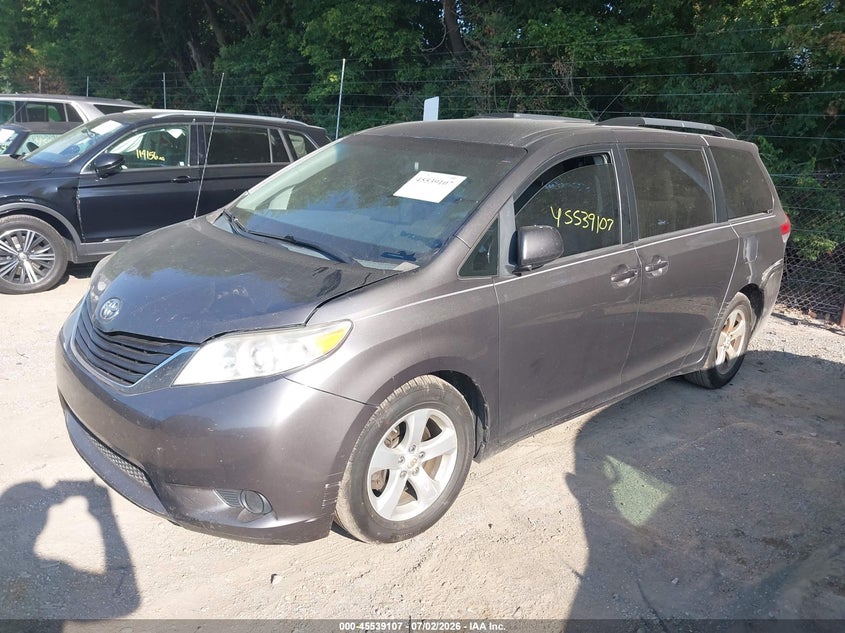 2011 Toyota Sienna VIN 5TDKK3DC4BS089841 IAAI salvage auction — NORMAL WEAR, Clear (Indiana), sold $1,100 on 2026-07-15 (photo 2)