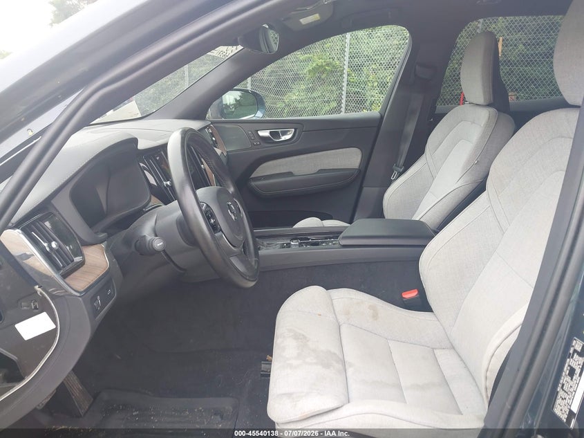 2021 Volvo Xc60 VIN YV4102RL7M1770237 IAAI salvage auction — LEFT SIDE, Salvage (Pennsylvania), sold $4,450 on 2026-07-24 (photo 5)