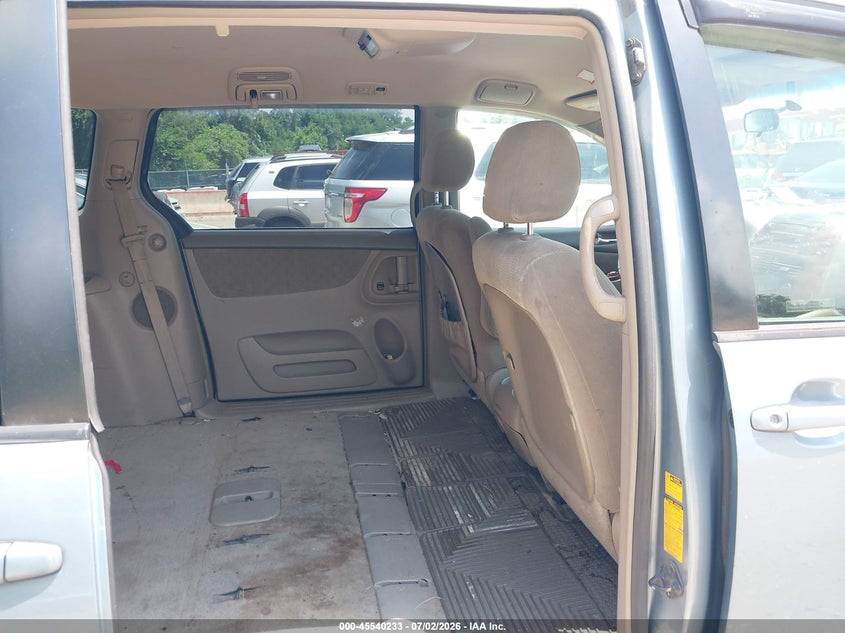 2005 Toyota Sienna VIN 5TDZA22C65S282088 IAAI salvage auction — NORMAL WEAR, Clear (Maryland), sold $775 on 2026-07-30 (photo 8)