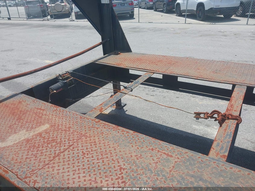 2017 Kaufman trailers Unknown VIN 5VGFL4334HL002022 IAAI salvage auction — UNKNOWN, Clear-Dealer Only (North Carolina), sold $4,150 on 2026-07-09 (photo 7)