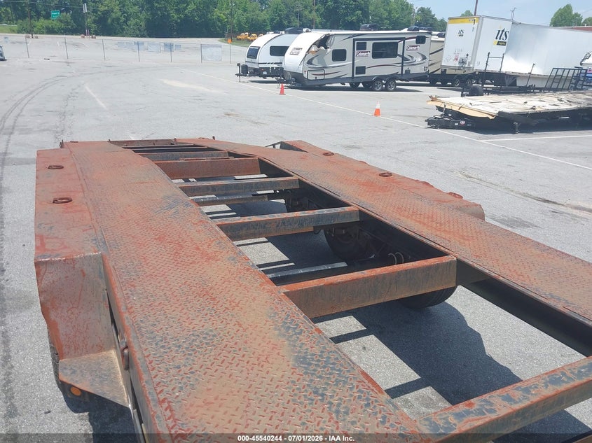 2017 Kaufman trailers Unknown VIN 5VGFL4334HL002022 IAAI salvage auction — UNKNOWN, Clear-Dealer Only (North Carolina), sold $4,150 on 2026-07-09 (photo 8)