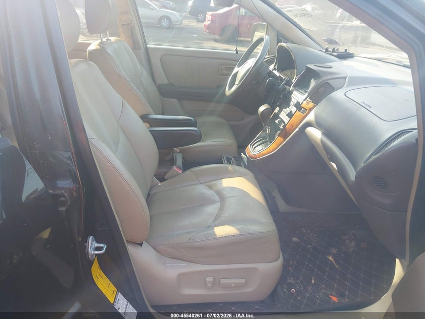 2000 Lexus Rx 300 VIN JT6HF10U3Y0105077 IAAI salvage auction — NORMAL WEAR, Clear (District Of Columbia), sold $875 on 2026-07-29 (photo 5)