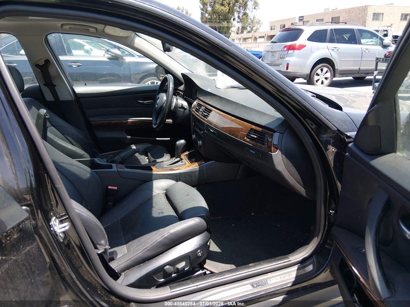 2011 BMW 3 series VIN WBAPH7G53BNN02358 IAAI salvage auction — NORMAL WEAR, Clear - Dealer Only (California), sold $375 on 2026-07-29 (photo 5)