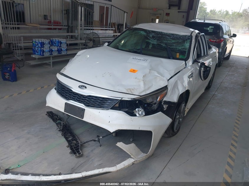 2019 Kia Optima VIN 5XXGT4L35KG368825 IAAI salvage auction — BIOHAZARD/CHEMICAL, Salvage Title, sold $25 on 2026-07-31 (photo 2)