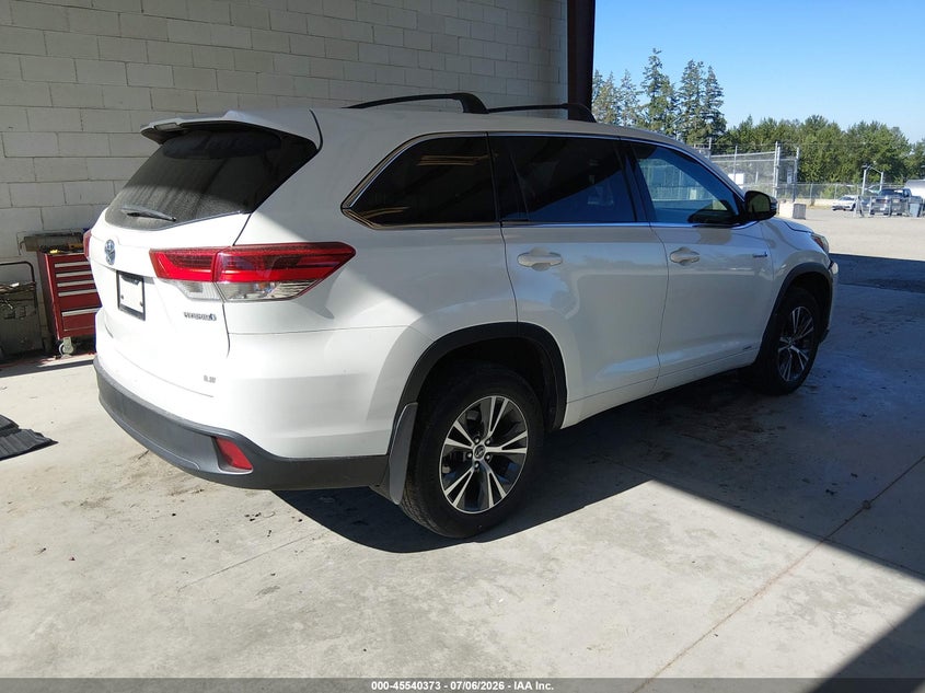 2018 Toyota Highlander VIN 5TDBGRFH5JS051109 IAAI salvage auction — FRONT END, Bill Of Sale (Washington), sold $5,000 on 2026-07-29 (photo 4)