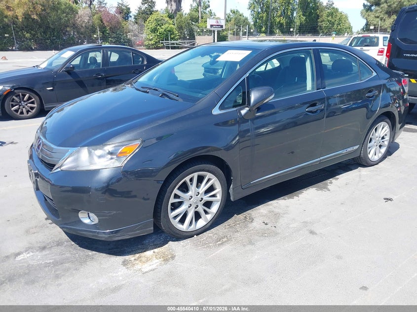 2010 Lexus Hs 250h VIN JTHBB1BA6A2030526 IAAI salvage auction — NORMAL WEAR, Clear-Dealer Only (Iowa), sold $1,275 on 2026-07-29 (photo 2)