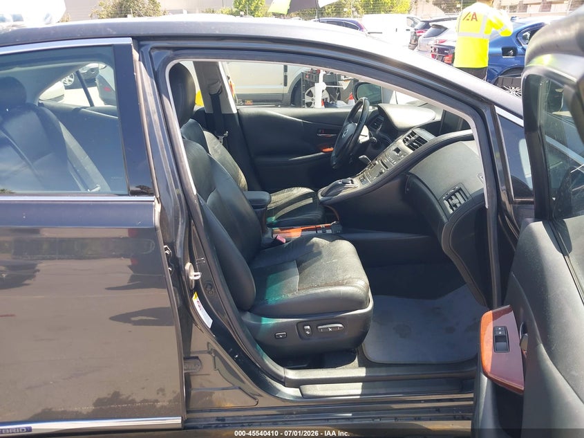2010 Lexus Hs 250h VIN JTHBB1BA6A2030526 IAAI salvage auction — NORMAL WEAR, Clear-Dealer Only (Iowa), sold $1,275 on 2026-07-29 (photo 5)