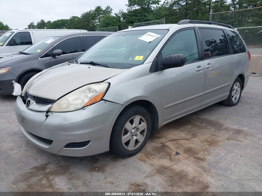 2008 Toyota Sienna VIN 5TDZK23C68S207228 IAAI salvage auction — FRONT END, Mv-907A (New York), sold $325 on 2026-07-28 (photo 2)