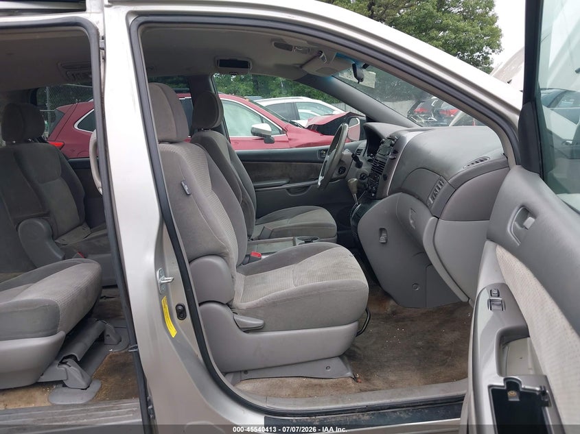 2008 Toyota Sienna VIN 5TDZK23C68S207228 IAAI salvage auction — FRONT END, Mv-907A (New York), sold $325 on 2026-07-28 (photo 5)
