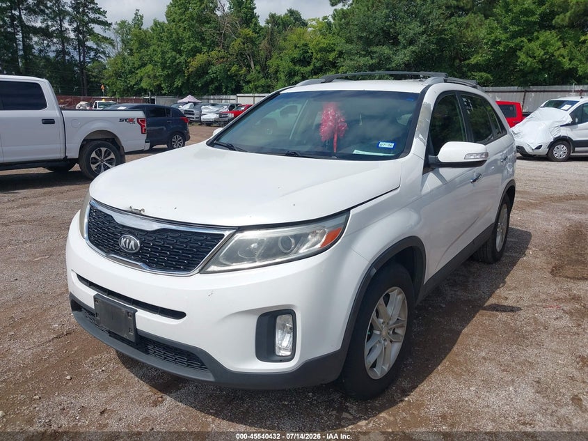 2014 Kia Sorento VIN 5XYKT4A64EG456496 IAAI salvage auction — FRONT END, Nrc Lienholder Repossession Paperwork (Texas), sold $275 on 2026-07-30 (photo 2)
