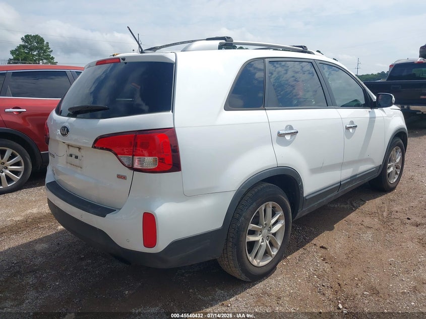 2014 Kia Sorento VIN 5XYKT4A64EG456496 IAAI salvage auction — FRONT END, Nrc Lienholder Repossession Paperwork (Texas), sold $275 on 2026-07-30 (photo 4)