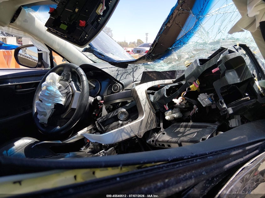 2015 Lexus Nx VIN JTJYARBZ9F2001299 IAAI salvage auction — RIGHT SIDE, Salvage Title, sold $650 on 2026-07-29 (photo 5)