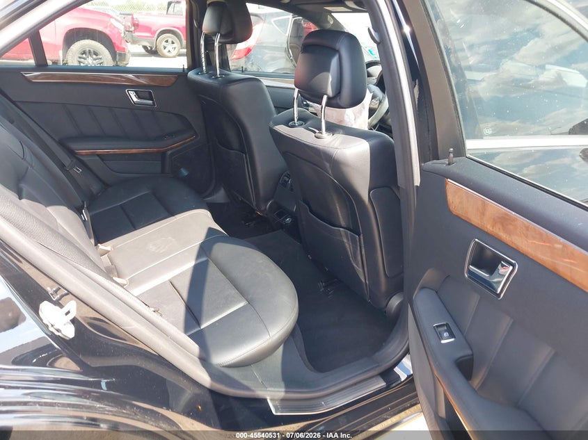 2011 Mercedes-benz E-class VIN WDDHF5GB8BA493757 IAAI salvage auction — FRONT END, Salvage (Texas), sold $1,700 on 2026-08-18 (photo 8)