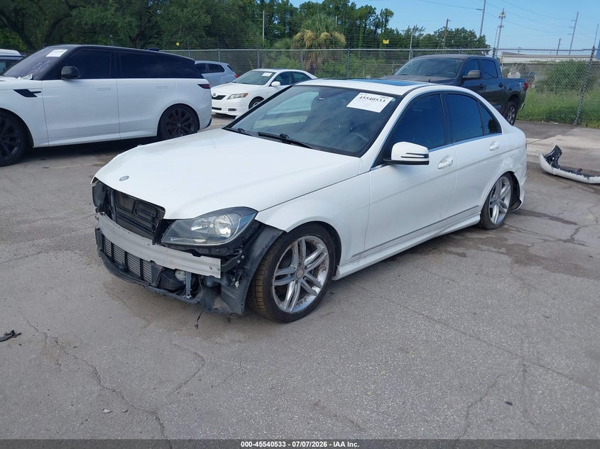 2014 Mercedes-benz C-klasse VIN WDDGF4HB0EG253687 IAAI salvage auction — FRONT & REAR, Rebuildable (Florida), sold $25 on 2026-07-29 (photo 2)