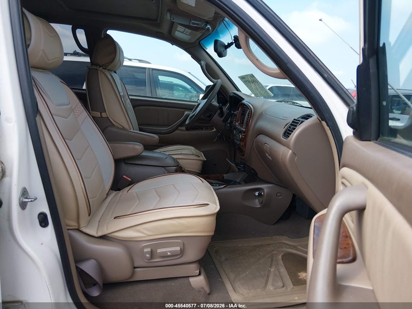 2002 Toyota Sequoia VIN 5TDZT38AX2S087337 IAAI salvage auction — NORMAL WEAR, Clear (North Carolina), sold $675 on 2026-07-15 (photo 5)
