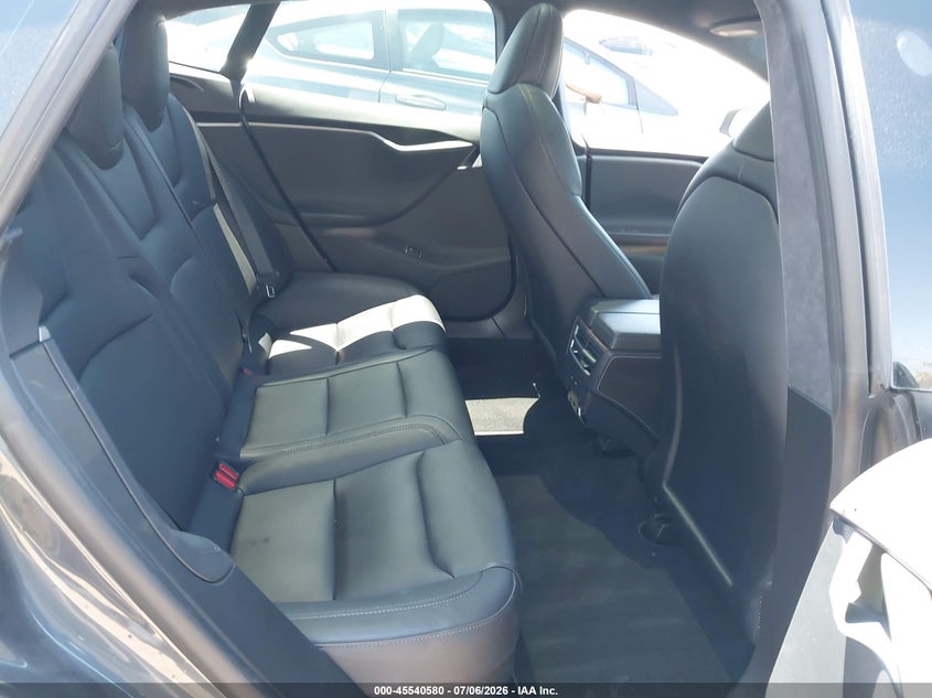2020 Tesla Model s VIN 5YJSA1E22LF371253 IAAI salvage auction — LEFT REAR, Salvage (California), sold $6,600 on 2026-07-29 (photo 8)