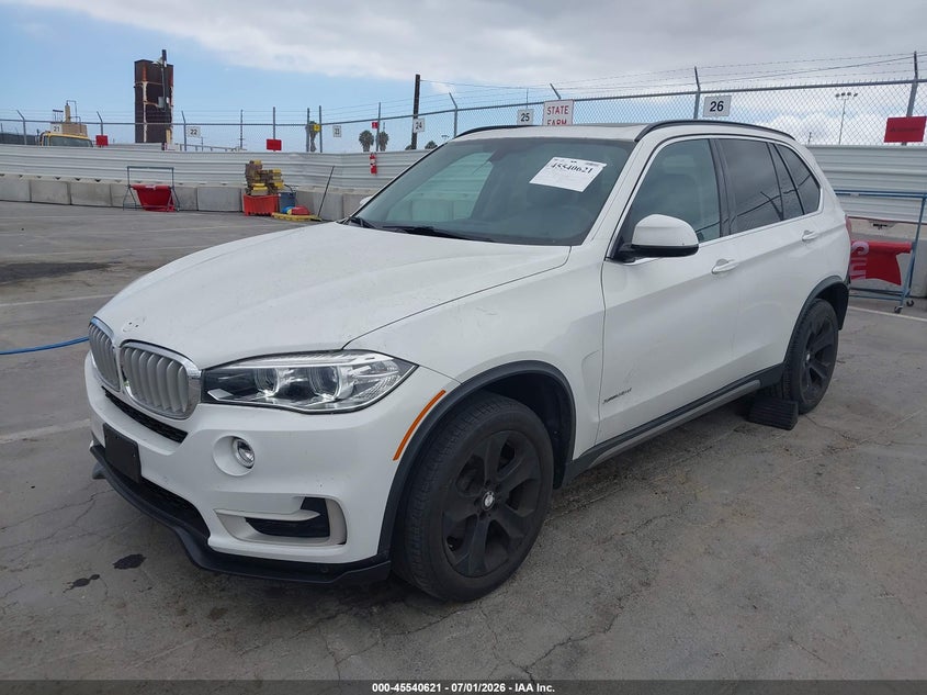 2015 BMW X5 VIN 5UXKS4C57F0N10998 IAAI salvage auction — REAR END, Salvage Title, sold $7,500 on 2026-07-29 (photo 2)