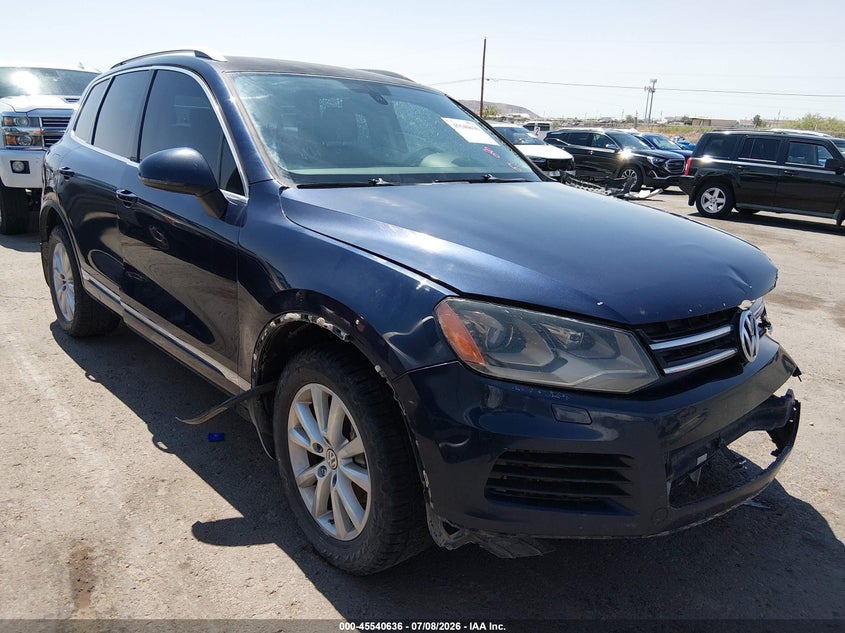 2013 Volkswagen Touareg VIN WVGEF9BP6DD009055 IAAI salvage auction — NORMAL WEAR, Clear (Tennessee), sold $250 on 2026-07-29 (photo 1)