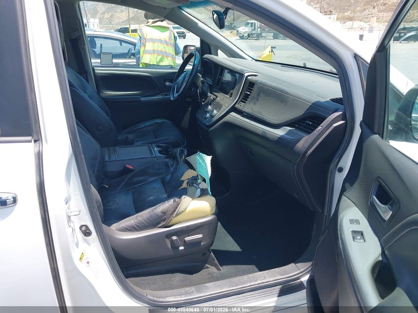 2016 Toyota Sienna VIN 5TDXK3DC0GS747197 IAAI salvage auction — LEFT FRONT, Salvage Title, sold $1,700 on 2026-07-22 (photo 5)