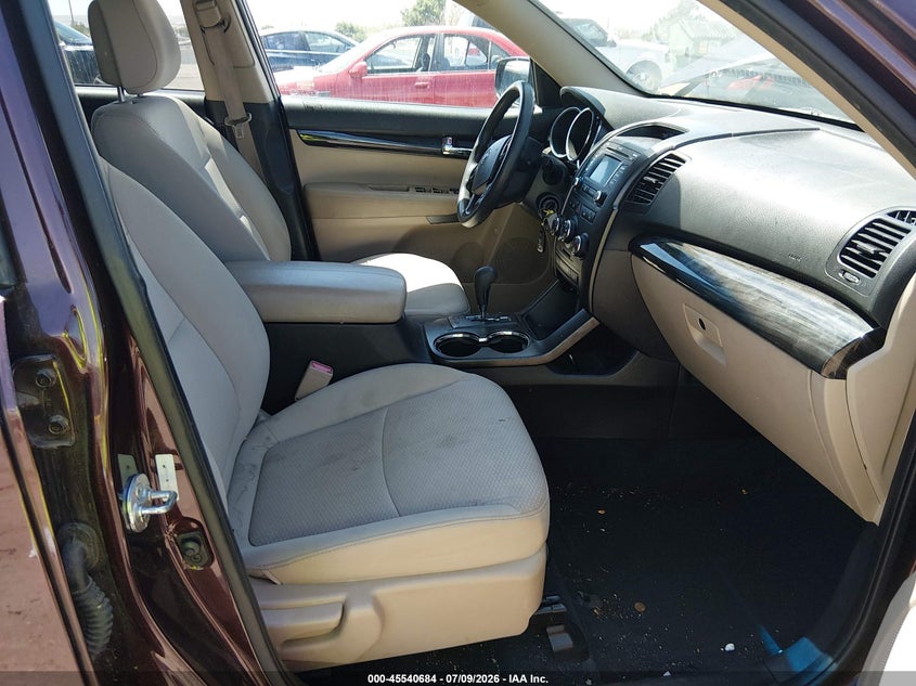 2013 Kia Sorento VIN 5XYKT3A66DG363424 IAAI salvage auction — NORMAL WEAR, Clear (New Mexico), sold $625 on 2026-07-20 (photo 5)
