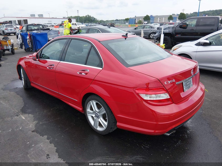2011 Mercedes-benz C-klasse VIN WDDGF8BB7BR157264 IAAI salvage auction — FRONT END, Salvage (Missouri), sold $2,050 on 2026-08-04 (photo 3)