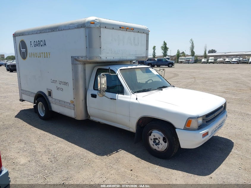 1990 Toyota Pickup VIN JT5VN94T1L0019009 IAAI salvage auction — NORMAL WEAR, Clear - Dealer Only (California), sold $1,625 on 2026-07-29 (photo 1)