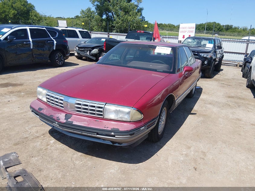 1992 Oldsmobile 98 VIN 1G3CX53L3N4317928 IAAI salvage auction — NORMAL WEAR, Clear (Oklahoma), sold $150 on 2026-07-22 (photo 2)