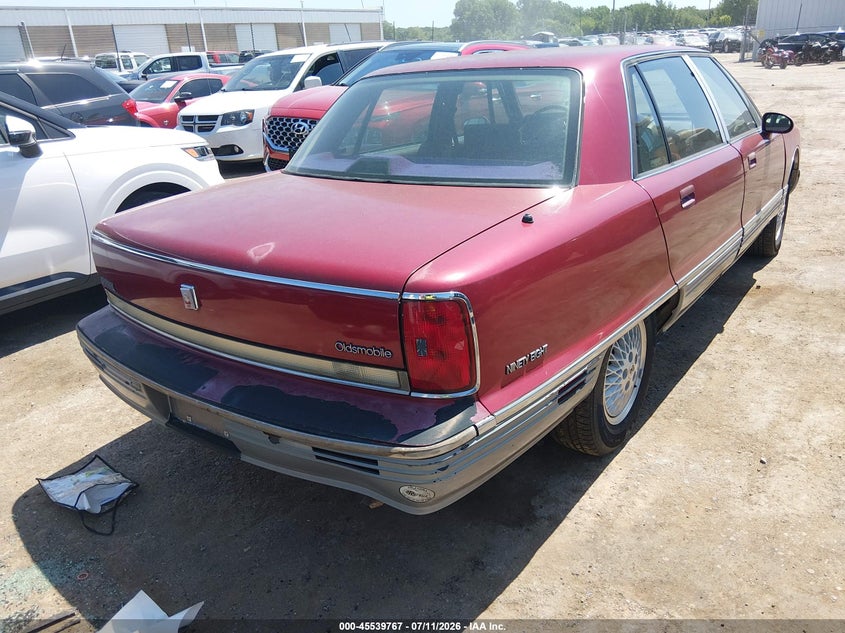 1992 Oldsmobile 98 VIN 1G3CX53L3N4317928 IAAI salvage auction — NORMAL WEAR, Clear (Oklahoma), sold $150 on 2026-07-22 (photo 4)