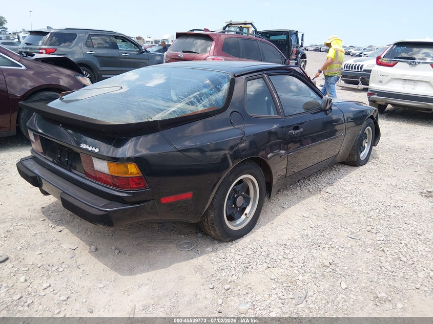 1985 Porsche 944 VIN WP0AA0940FN474159 IAAI salvage auction — NORMAL WEAR, Clear (Tennessee), sold $75 on 2026-07-09 (photo 4)