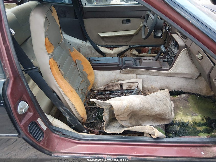 1985 Porsche 944 VIN WP0AA0940FN474159 IAAI salvage auction — NORMAL WEAR, Clear (Tennessee), sold $75 on 2026-07-09 (photo 5)