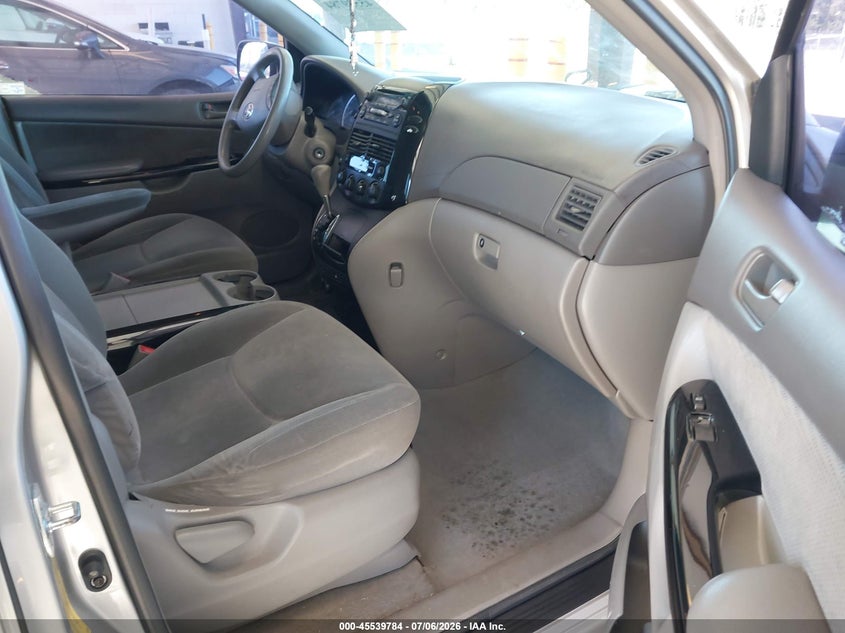 2004 Toyota Sienna VIN 5TDZA23C24S100187 IAAI salvage auction — FRONT END, Bill Of Sale (Washington), sold $450 on 2026-07-22 (photo 5)