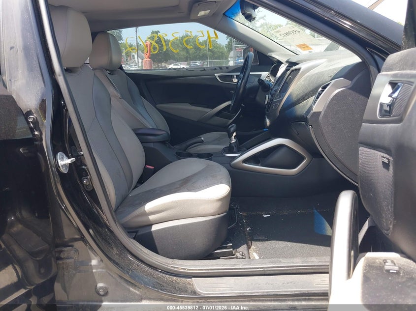 2012 Hyundai Veloster VIN KMHTC6AD0CU076206 IAAI salvage auction — NORMAL WEAR, Original (Ohio), sold $250 on 2026-07-28 (photo 5)