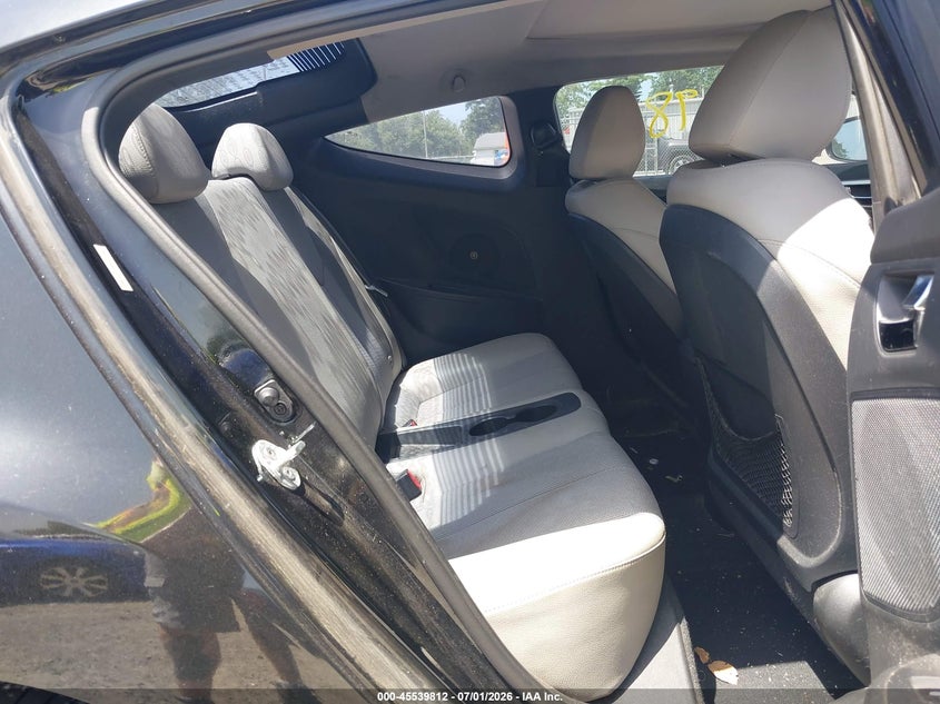 2012 Hyundai Veloster VIN KMHTC6AD0CU076206 IAAI salvage auction — NORMAL WEAR, Original (Ohio), sold $250 on 2026-07-28 (photo 8)