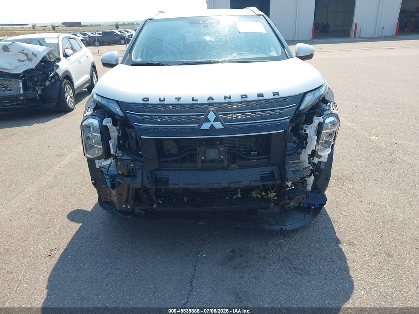 2025 Mitsubishi Outlander VIN JA4T5WA93SZ042962 IAAI salvage auction — FRONT END, Enterprise Vehicles Clear Only (Florida), sold $18,100 on 2026-07-07 (photo 6)