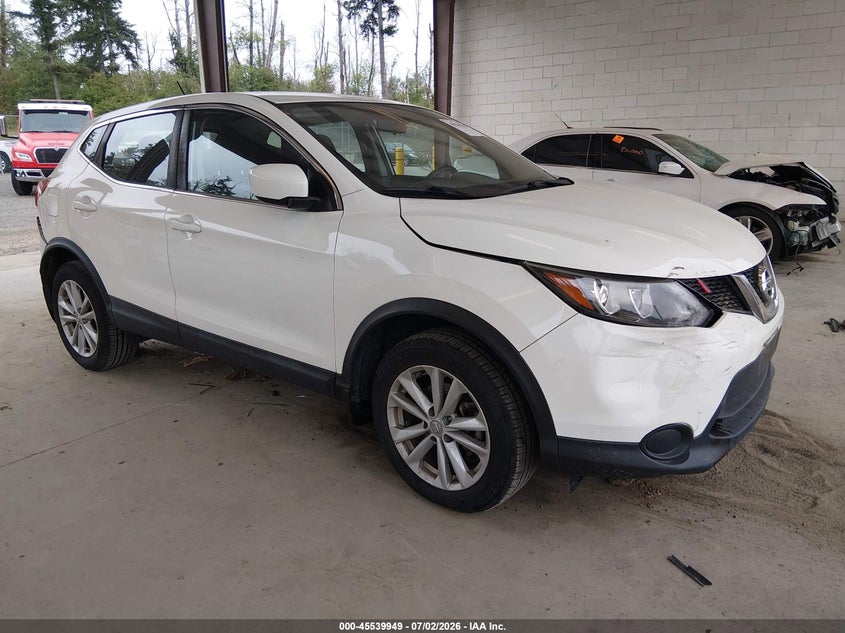 2017 Nissan Rogue VIN JN1BJ1CR9HW136029 IAAI salvage auction — FRONT & REAR, Bill Of Sale (Washington), sold $1,000 on 2026-07-29 (photo 1)