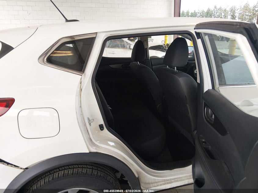 2017 Nissan Rogue VIN JN1BJ1CR9HW136029 IAAI salvage auction — FRONT & REAR, Bill Of Sale (Washington), sold $1,000 on 2026-07-29 (photo 8)